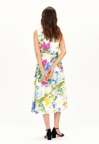 Caroll RAYLOR - Jurk - vert clair