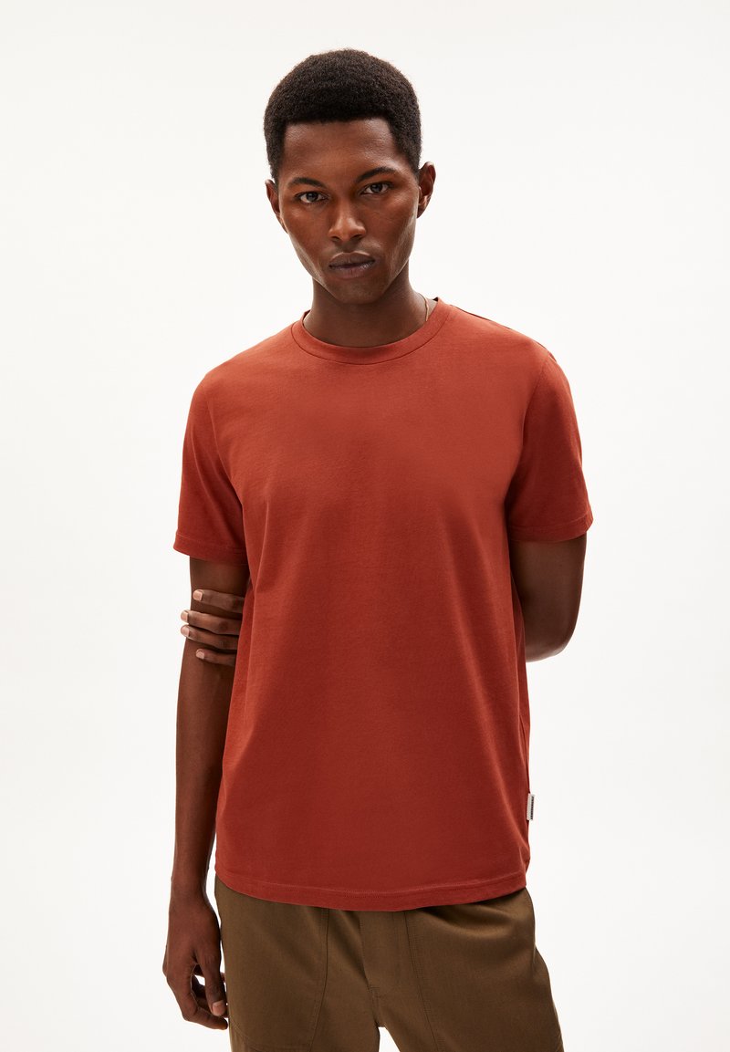 ARMEDANGELS JAAMEL STRUCTURE - T-shirt basic - dark amber