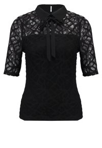 Sort kortærmet blondetop med blomsterdesign, gennemsigtig øverdel og ærmer, fast krave og bundet sløjfe foran.