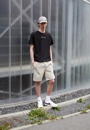 SMALL TEXT TEE - T-shirt basic - black