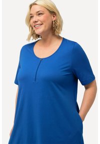 Ulla Popken LONG RITSSLUITING A-LIJN RONDE HALS HALVE MOUWEN - Camiseta básica