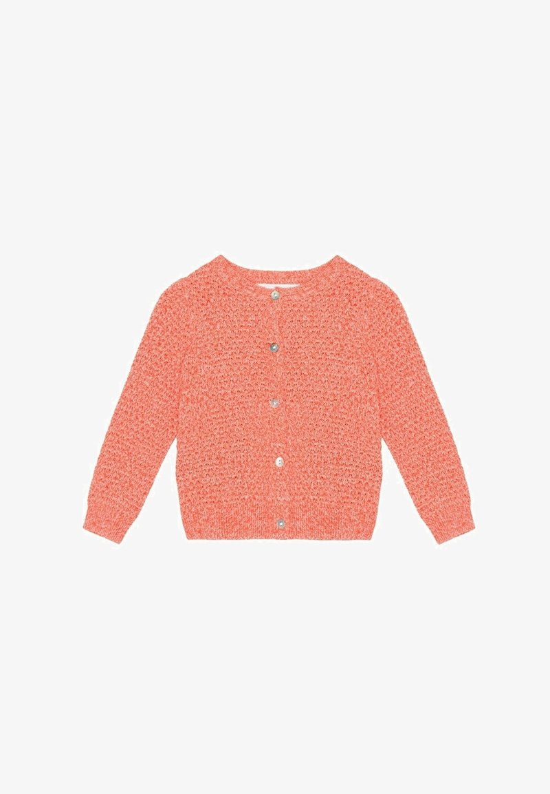 Cardigan en maille couleur corail avec manches longues, encolure ronde et cinq boutons devant, présenté sur fond blanc.