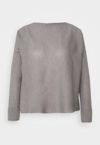 Pull gris à manches longues côtelé avec une coupe droite, un col rond et un motif en maille texturée avec des poignets ajustés.
