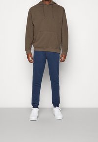 Redefined Rebel Mikina s kapucí - brown