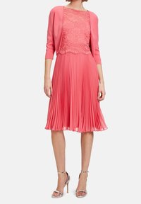 Vera Mont Chaqueta de punto - pink