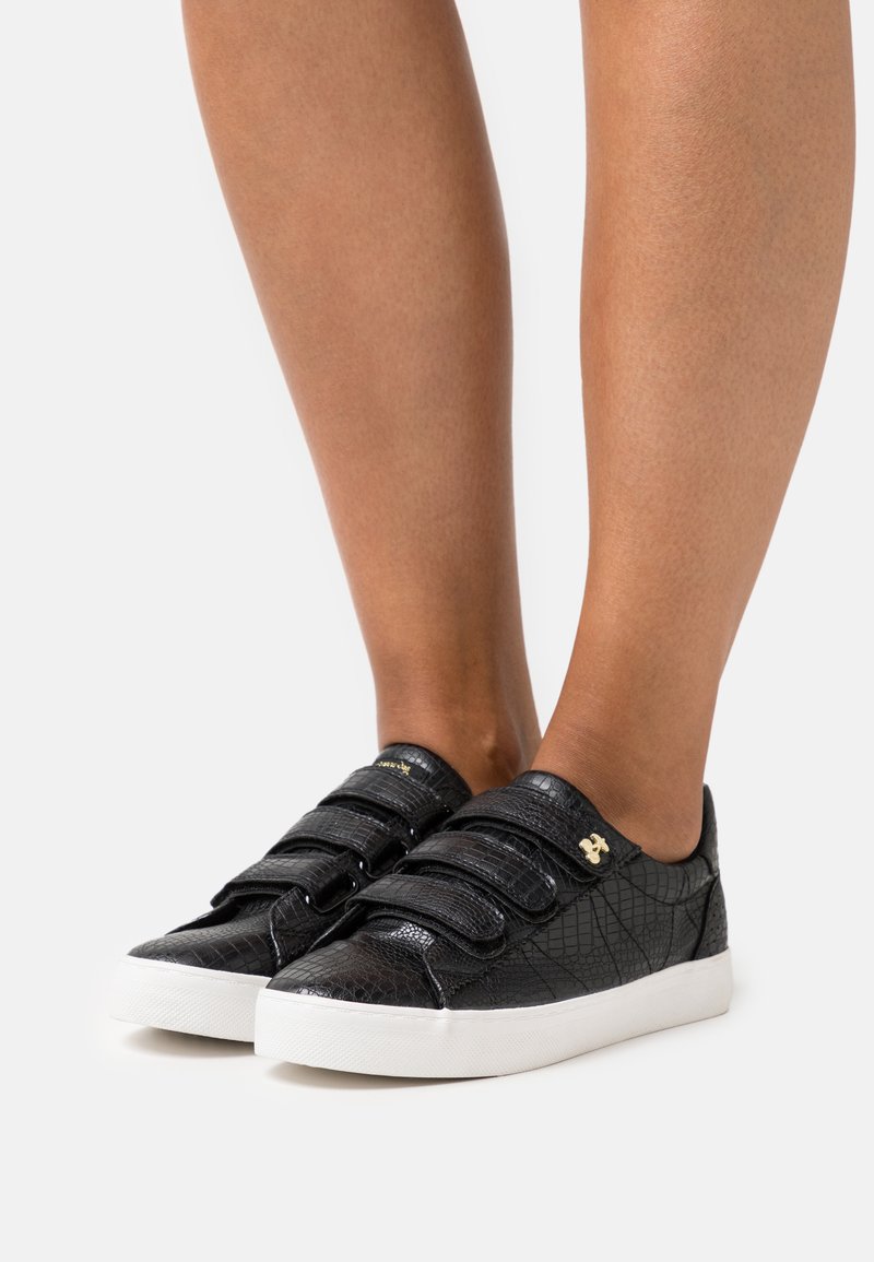Le Temps Des Cerises Sneakers basse - black/gold