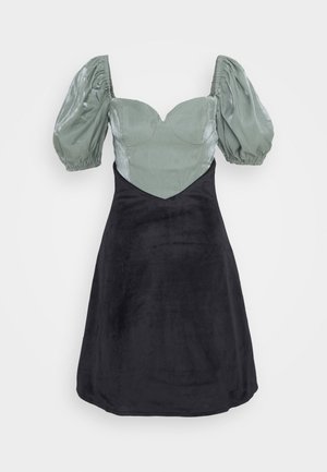 Cocktail dress / Party dress - black