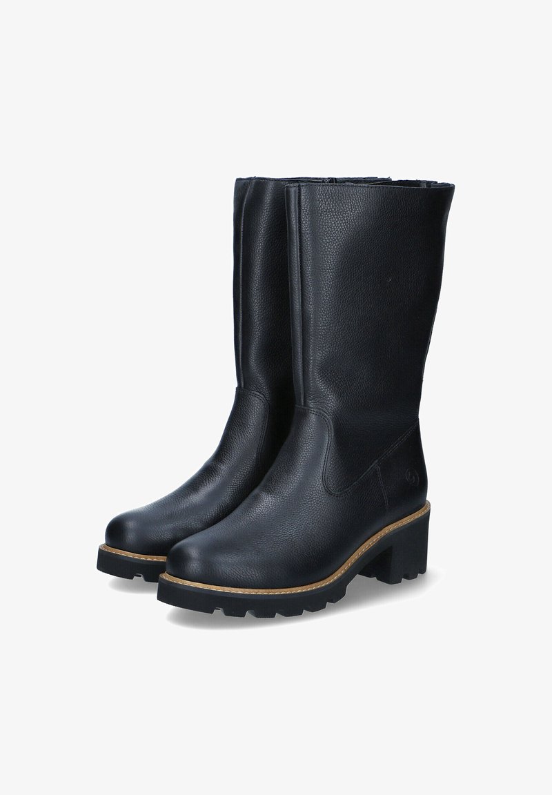 Bottes noires en cuir montantes avec une finition texturée, semelle en caoutchouc épaisse et petit talon. Tige flexible pour un enfilage facile.