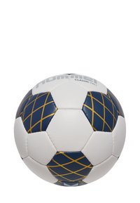 Weißer Fußball mit blauem und goldenem geometrischem Muster. Hergestellt aus synthetischem Material mit texturierter Oberfläche. Logo sichtbar auf der Oberseite.