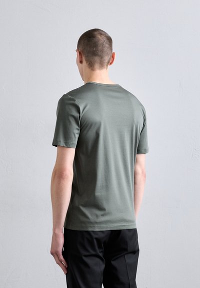Tiger of Sweden OLAF - Jednoduché tričko - dark khaki green