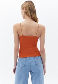 OXXO SINGLET WITH THIN STRAPS - Top - apricot orange