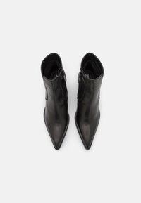 Zign Ankle boot