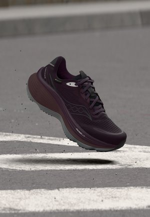 Saucony, HURRICANE 26 GTX - Обувки за бягане по асфалт - eggplant/cinder