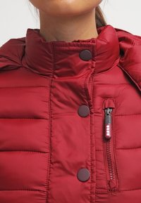 Superdry & Co Zimní bunda - bordeaux