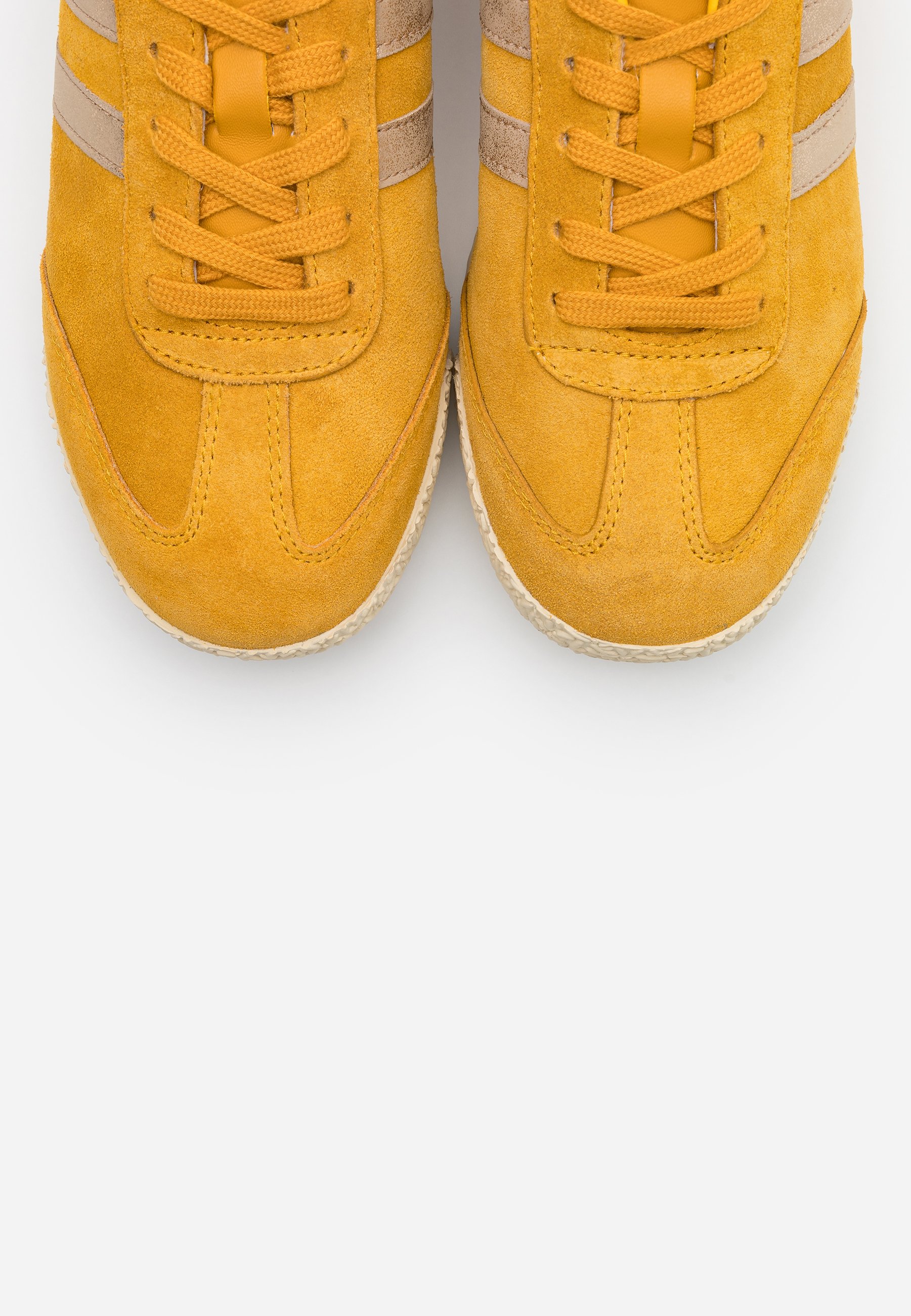 gola harrier mirror sneakers