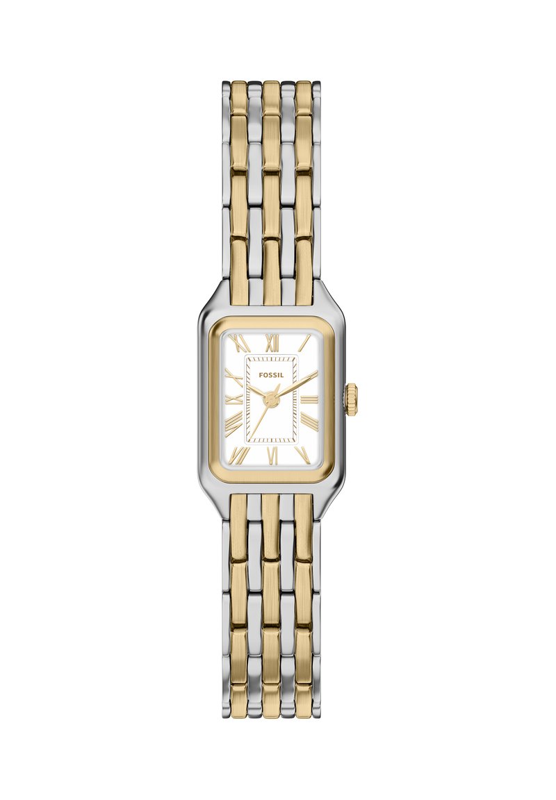 Montre carrée Fossil avec un cadran blanc, des chiffres romains dorés, et un bracelet en métal bicolore composé de maillons alternés dorés et argentés.