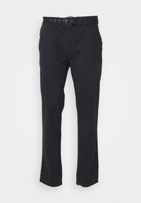 Svarta byxor med rakt ben-design, tillverkade av bomullsblandat tyg, som har ett bälte med flera hål och en mjuk textur.