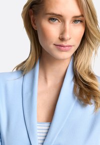 Rich & Royal MIT SCHALKRAGEN - Bleizeris - cotton blue