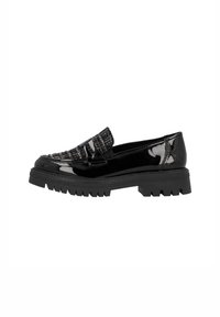 Mocassins en cuir verni noir avec un accent tissé texturé sur le dessus, dotés d'une semelle en caoutchouc chunky avec un motif de traction.