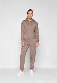 ONLY Play ONPLOUNGE LIFE HOOD NOOS - Hoodie - walnut