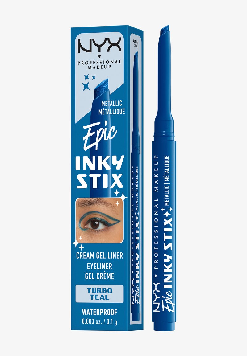 Eyeliner gel crème métallisé NYX Epic Inky Stix en vert turquoise turbo, avec embout biseauté, présenté avec son emballage et un exemple de maquillage des yeux.
