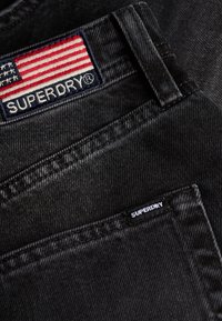Superdry MID RISE HOT  - Jeansshort - roseland washed black
