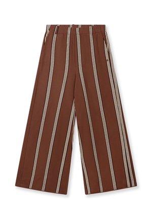 Bruine broek met wijde pijpen met witte verticale strepen, elastische tailleband en zijzakken, plat gelegd op een witte achtergrond.