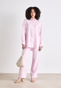 Samsøe Samsøe HOYS STRING TROUSERS - Auduma bikses - lilac snow