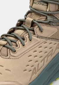 Thumbnail Image 4