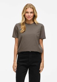 VILA NORA S/S NOOS - T-shirts basic - brown