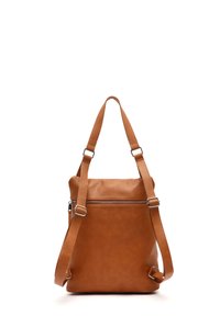 Torbica od tamne kože sa prednjim džepom na zatvarač, podešivim trakama i mekom teksturom. Minimalistički dizajn, pravougaonog oblika.