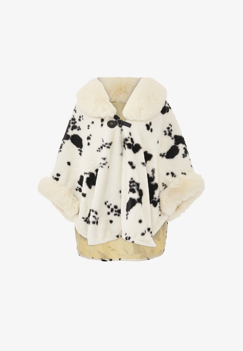Faux fur omslag i creme med sort pletmønster. Har en blød krave, en knaplukning og fold-over ærmer. Fôret i et glat materiale.