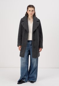 Vero Moda VMKYLIE - Zimní kabát - asphalt