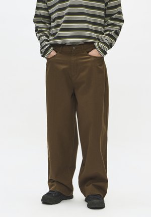 WOOD WOOD, WWHARALD TROUSERS 25461 - Nohavice - desert palm