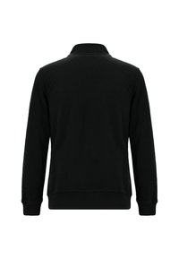 Sudadera negra con cuello con solapa, mangas largas y puños y dobladillo acanalados. Textura suave, diseño sencillo, sin patrones ni acentos visibles.