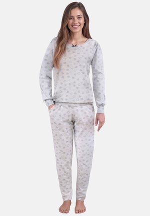 Harmaa pyjamapaketti, johon kuuluu pitkähihainen paita, jossa on sydänkuvioita ja pieni nauhat yksityiskohta, sekä matching elastiset vyötäröhousut.