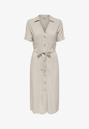 Vestido de linho bege com gola, mangas curtas, dois bolsos no peito, um laço à cintura e fecho frontal com botões.