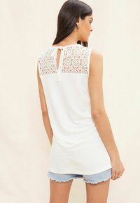 Friends Like These SLEEVELESS - REGULAR FIT - Blus - white