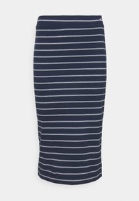 Námořnická modrá sukně na tělo s vodorovnými bílými pruhy, vyrobená z elastické tkaniny. Střední délka, se jednoduchým páskem a zakulaceným lemem.