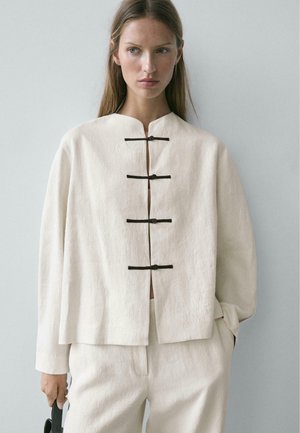 OVERSHIRT WITH BUTTON - Veste légère - beige