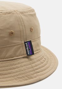 Patagonia WAVEFARER BUCKET HAT UNISEX - Chapéu - mojave khaki