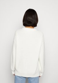 Minimum KILIA - Svetrík - broken white