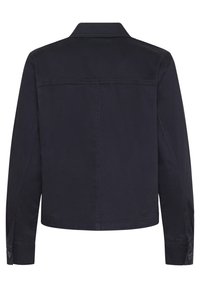 Ciemnoniebieska kurtka z kołnierzem, długimi rękawami, zapinanymi mankietami oraz prostym krojem. Gładki materiał o minimalistycznym wzornictwie i braku widocznych wzorów.