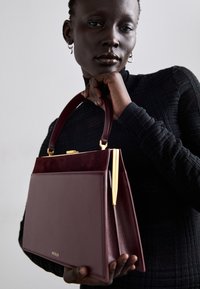 BELLATRIX - Mala de mão - burgundy