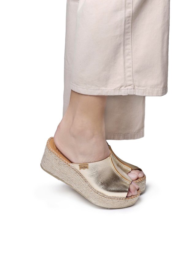 IVONNE - Pantolette hoch - plati