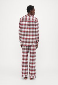 GAP Nattplagg set - white/red/green