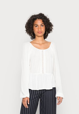 ONLNORA ALBA BLOUSE - Blouse - cloud dancer