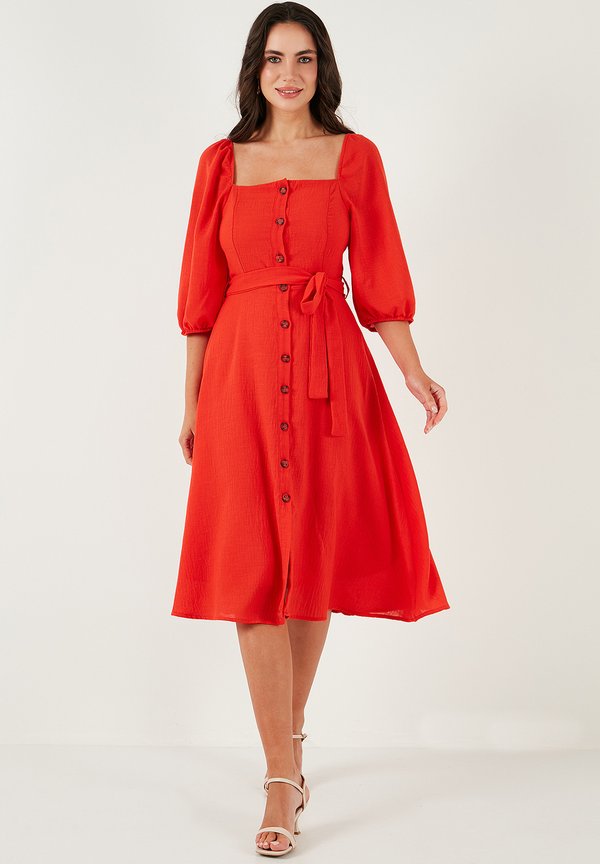 REGULAR FIT - Blusenkleid - coral