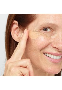 L'Oréal Paris AGE PERFECT MAKE-UP BALM - Foundation - fair