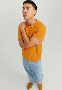 Jack & Jones JJE TEE  O-NECK  - Basic T-shirt - desert sun